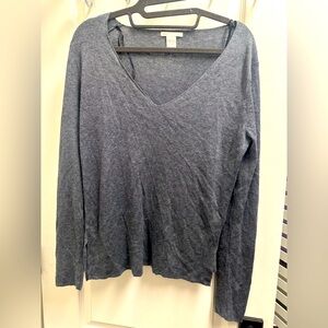 Women’s Long Sleeve V Neck Gray Sweater SZ S